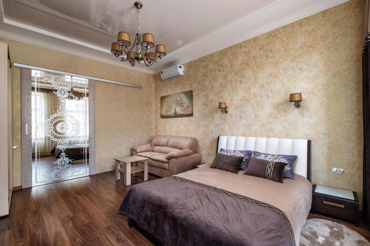Historic Apartment Sofia In The Old Town Lviv Kültér fotó