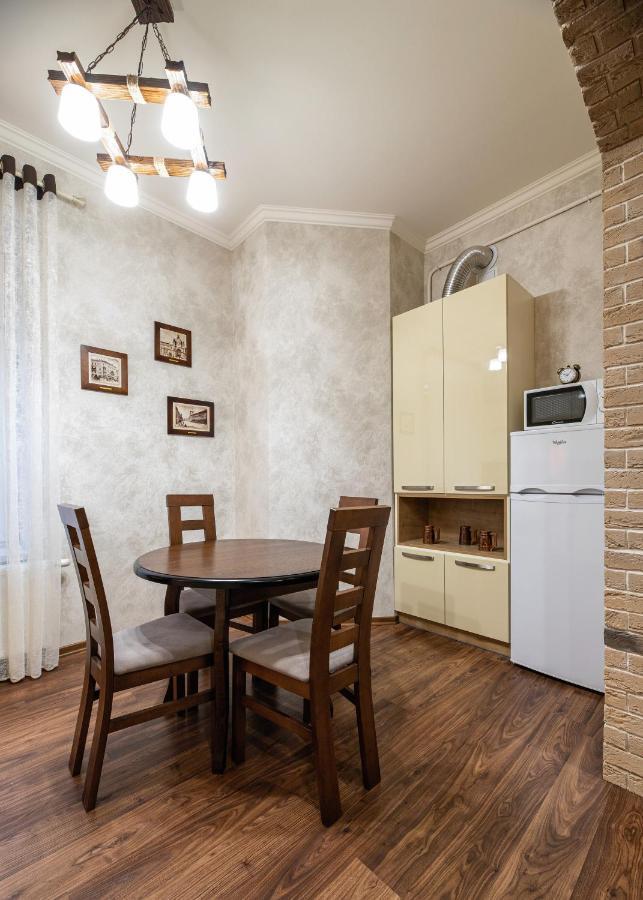Historic Apartment Sofia In The Old Town Lviv Kültér fotó