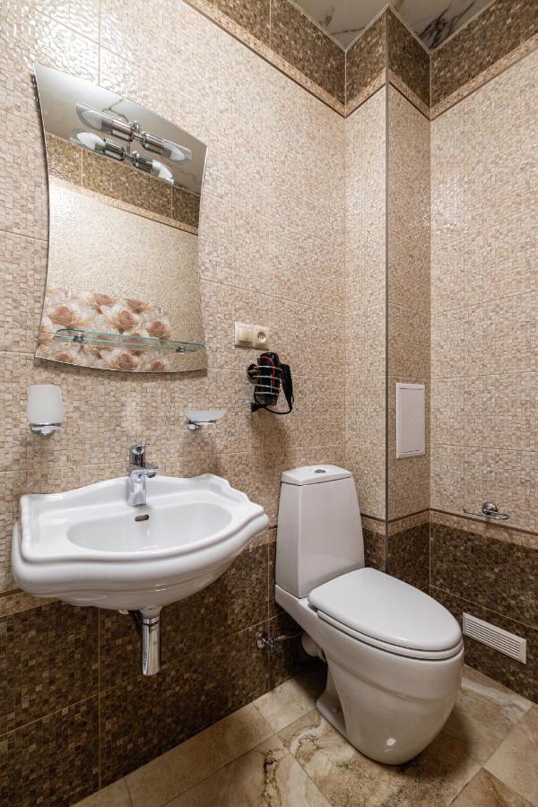 Historic Apartment Sofia In The Old Town Lviv Kültér fotó